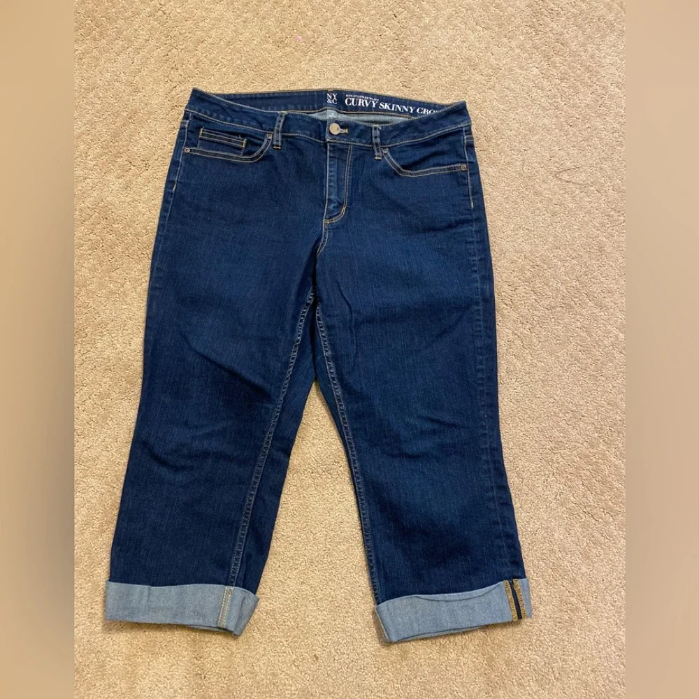 NWOT NY & Co. - Curvy & skinny crop (sits at lower waist crop jeans, Size: 14